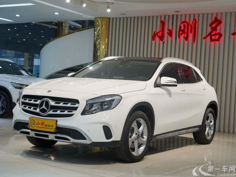 奔驰GLA 200 2019款 1.6T 自动 动感型 (国Ⅵ) 