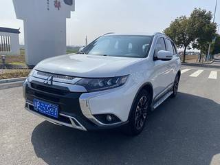 三菱欧蓝德 2.4L 自动 致享版 