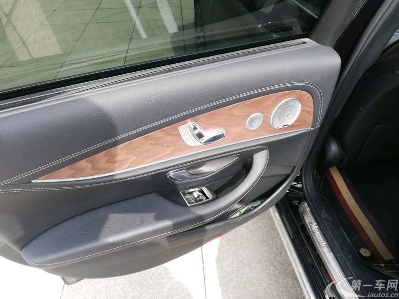 奔驰E级 E300L 2019款 2.0T 自动 汽油 豪华型 (国Ⅵ) 