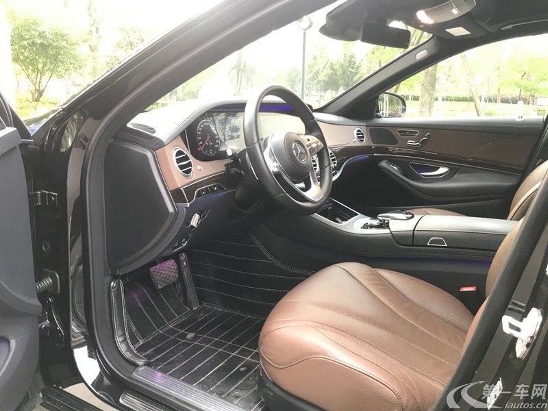 奔驰S级 S320 [进口] 2017款 3.0T 自动 汽油 商务型加长版 