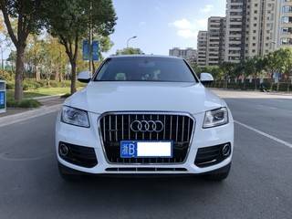 奥迪Q5 40TFSI 2.0T 自动 技术型 