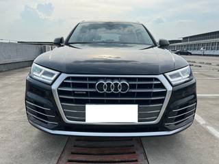 奥迪Q5L 40TFSI 2.0T 自动 荣享时尚型 