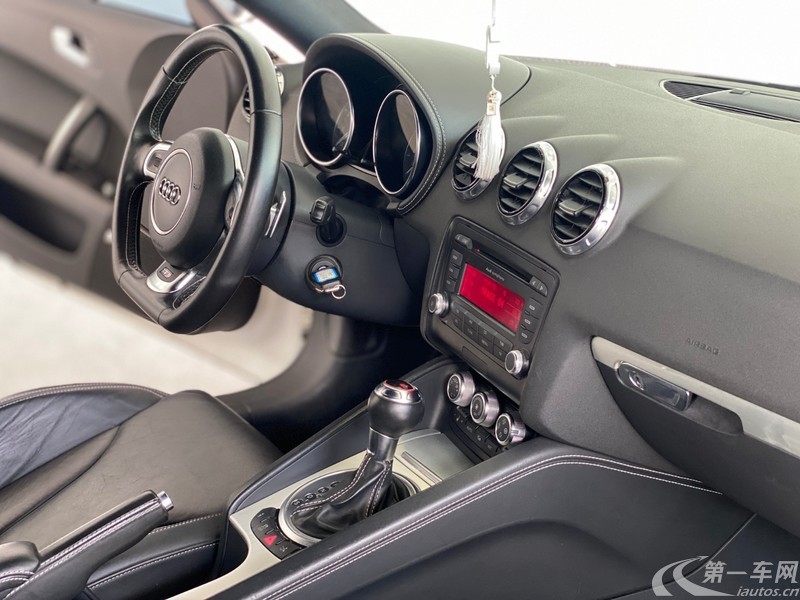 奥迪TT [进口] Coupe 2016款 2.0T 自动 汽油 标准版欧规版平行进口 (欧Ⅴ) 