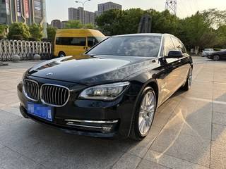 宝马7系 740Li 3.0T 自动 马年个性限量版茶晶黑色 