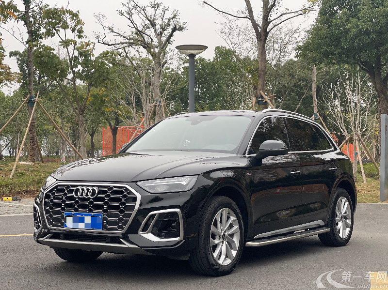 奥迪Q5L 40TFSI 2022款 2.0T 自动 豪华动感型 (国Ⅵ) 