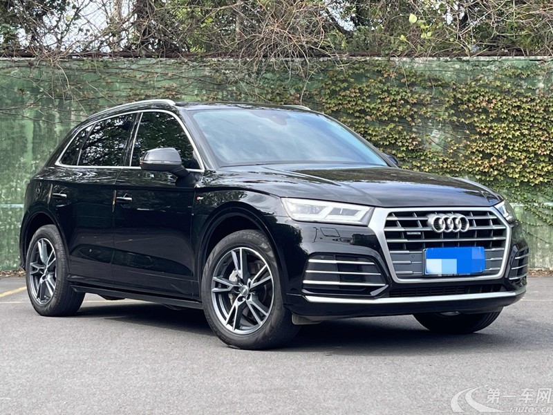 奥迪Q5L 40TFSI 2020款 2.0T 自动 改款荣享时尚型 (国Ⅵ) 