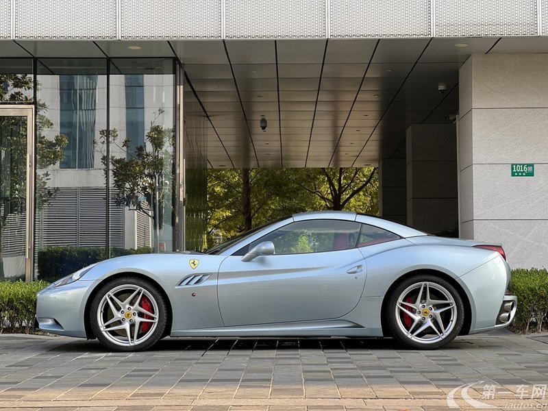 法拉利F149 California [进口] 2009款 4.3L 自动 