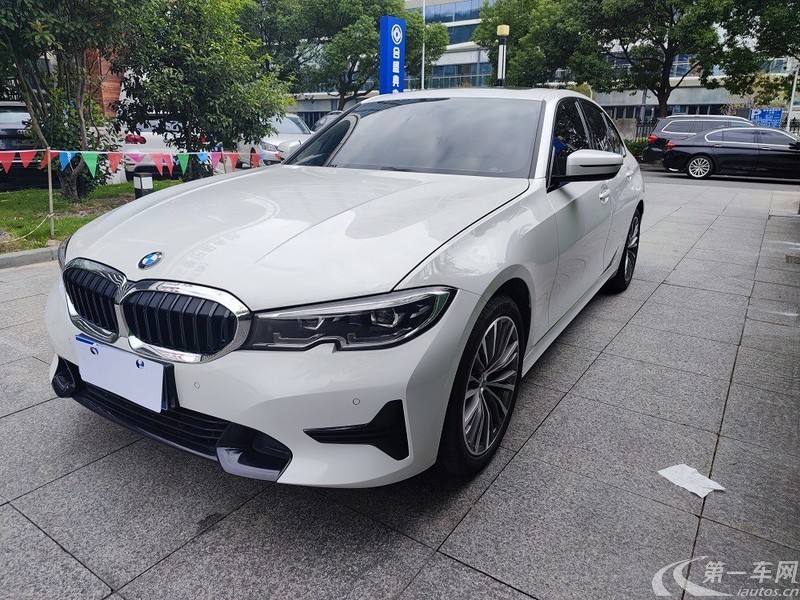 宝马3系 320i 2021款 2.0T 自动 汽油 运动套装 (国Ⅵ) 