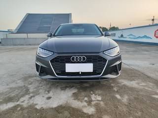 奥迪A4L 40TFSI 2.0T 自动 时尚动感型 