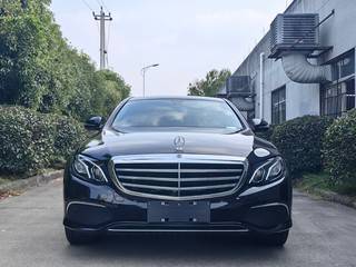 奔驰E级 E300L 2.0T 自动 时尚型 