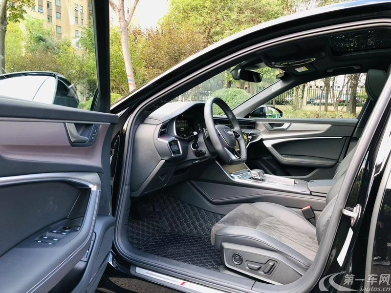 奥迪A6L 55TFSI 2022款 3.0T 自动 尊享致雅型 (国Ⅵ) 