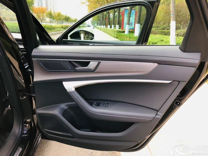 奥迪A6L 55TFSI 2022款 3.0T 自动 尊享致雅型 (国Ⅵ) 