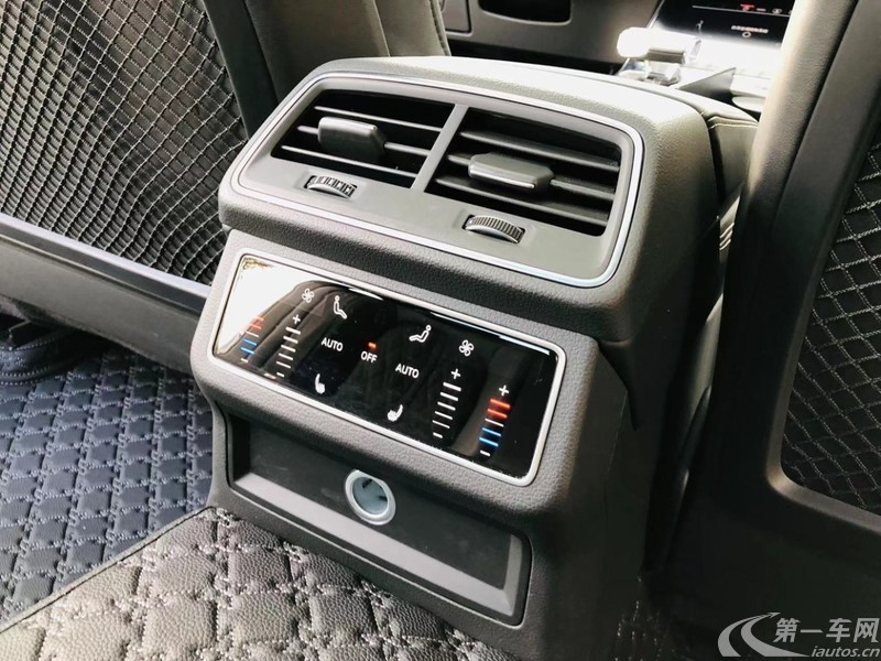 奥迪A6L 55TFSI 2022款 3.0T 自动 尊享致雅型 (国Ⅵ) 