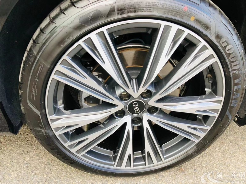 奥迪A6L 55TFSI 2022款 3.0T 自动 尊享致雅型 (国Ⅵ) 