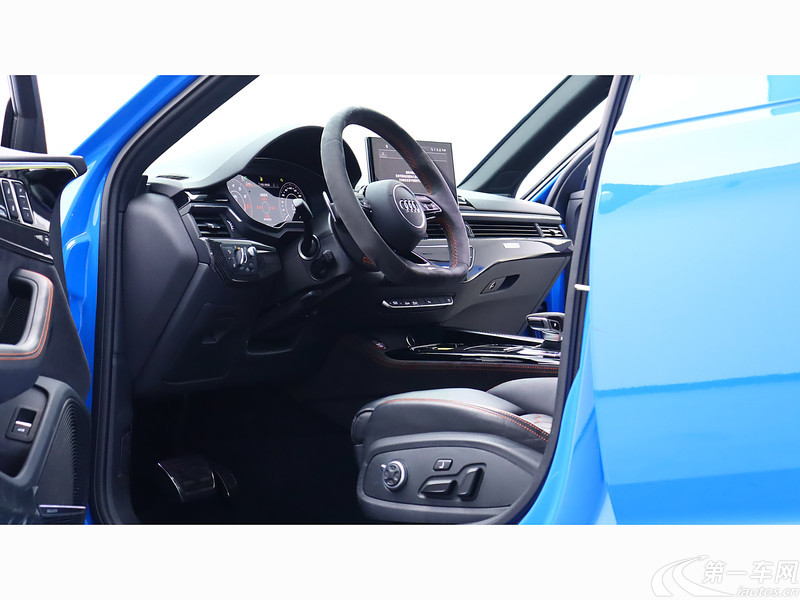 奥迪RS4旅行 [进口] 2021款 2.9T 自动 Avant黑曜版 