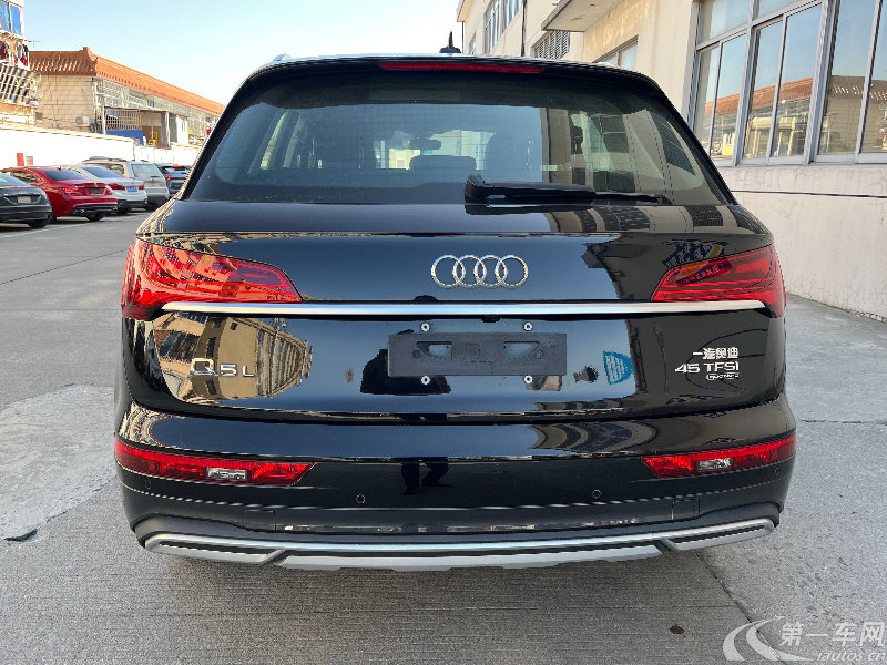 奥迪Q5L 45TFSI 2022款 2.0T 自动 豪华致雅型 (国Ⅵ) 