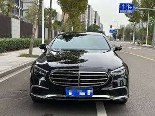 奔驰E级 E300L 豪华型 