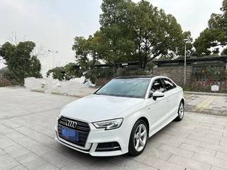 奥迪A3 35TFSI 1.4T 自动 时尚型Limousine30周年 