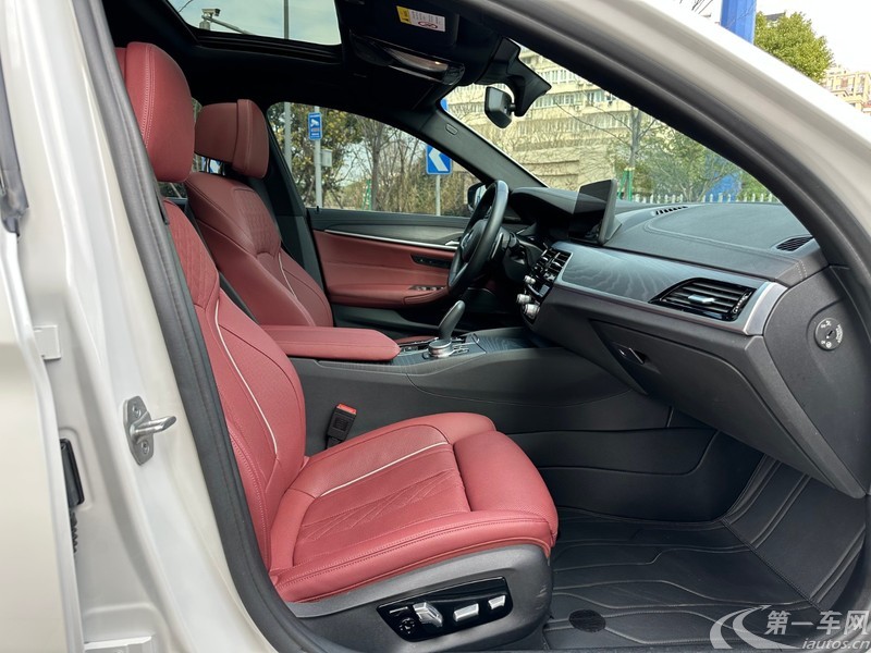 宝马5系 530Li 2021款 2.0T 自动 汽油 尊享型M运动套装 (国Ⅵ) 