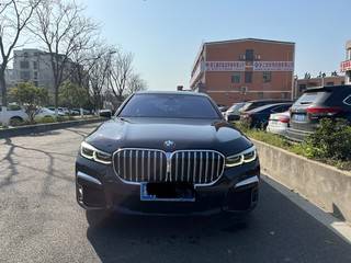 宝马7系 740Li 3.0T 自动 尊享型豪华套装 