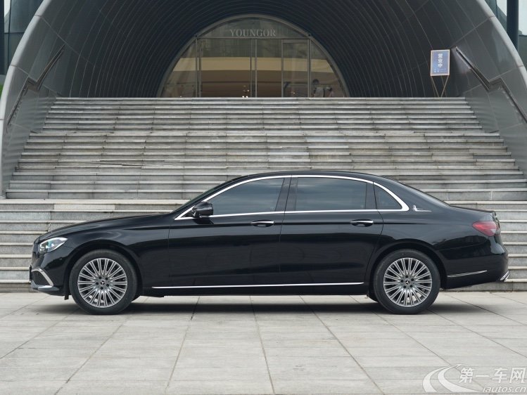 奔驰E级 300L 2023款 2.0T 自动 汽油 运动时尚型 (国Ⅵ) 
