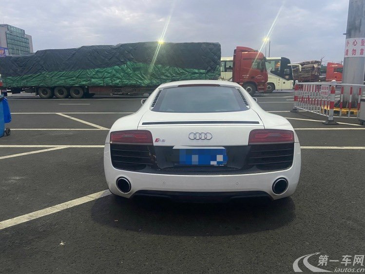 奥迪R8 [进口] 2014款 5.2L 自动 