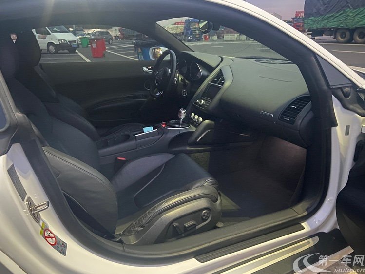 奥迪R8 [进口] 2014款 5.2L 自动 