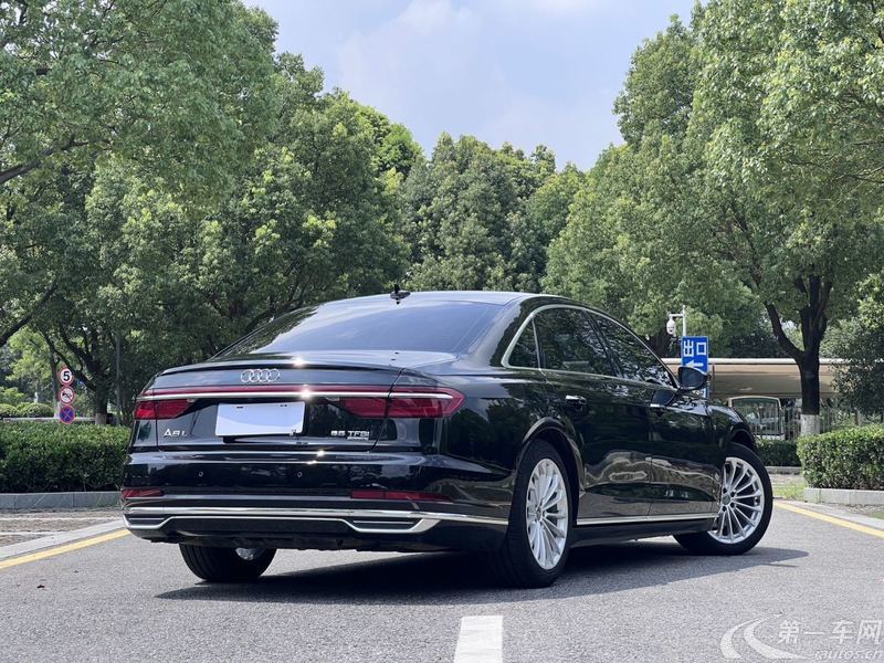 奥迪A8L 50 [进口] 2019款 3.0T 自动 汽油 豪华型 