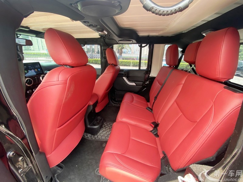 吉普牧马人 [进口] 2014款 3.0L 自动 四驱 Sahara 