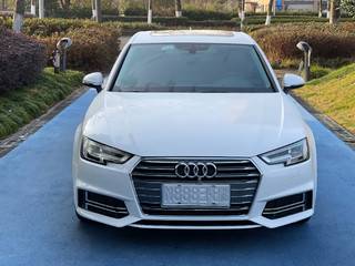 奥迪A4L 40TFSI 