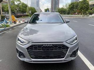 奥迪A4L 40TFSI 2.0T 自动 时尚动感型 