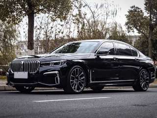 宝马7系 740Li 3.0T 自动 尊享型M运动套装 