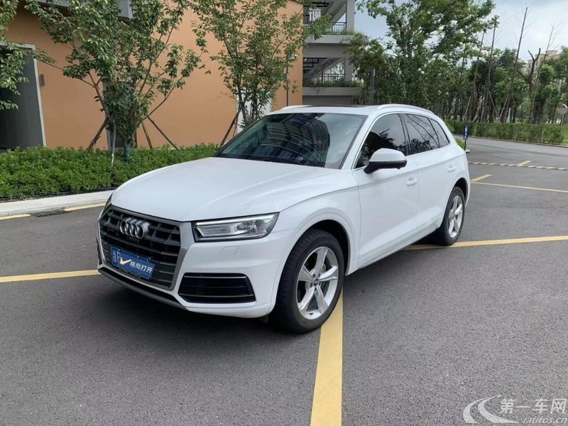 奥迪Q5L 40TFSI 2020款 2.0T 自动 荣享进取型 (国Ⅵ) 