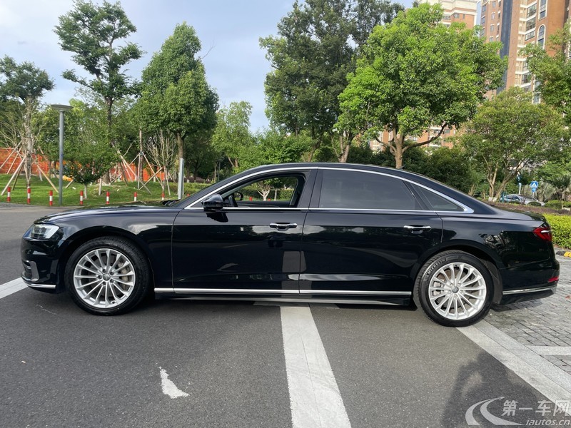 奥迪A8L 55 [进口] 2018款 3.0T 自动 汽油 投放版尊享型 