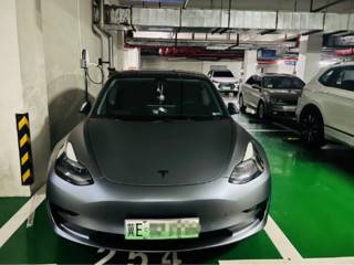 2022款 后轮驱动版 