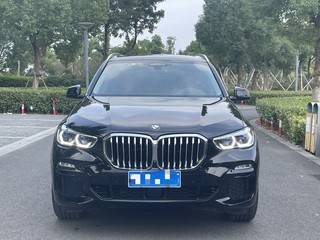 宝马X5 40i 3.0T 自动 尊享版M运动套装 