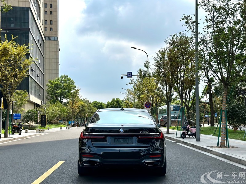 宝马7系 740Li [进口] 2019款 3.0T 自动 汽油 领先型M运动套装 