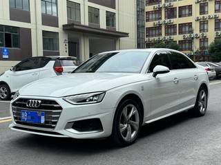 奥迪A4L 40TFSI 2.0T 自动 豪华动感型 