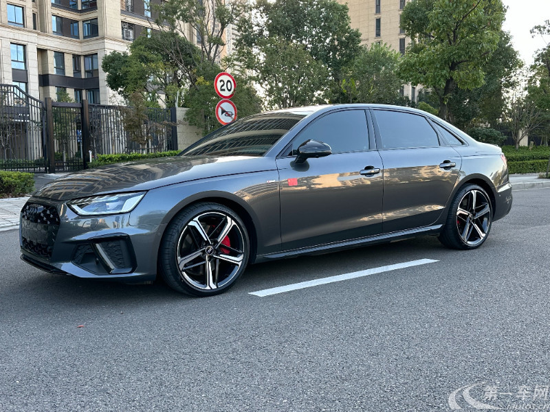 奥迪A4L 2022款 2.0T 自动 quattro臻选动感型 (国Ⅵ) 