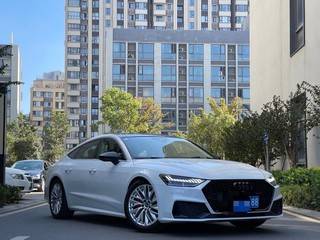 奥迪A7掀背 45TFSI 2.0T 自动 臻选型 