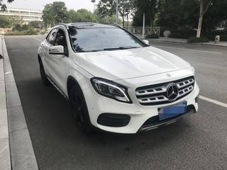 奔驰GLA 200 1.6T 自动 动感型 