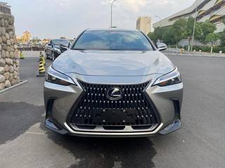 雷克萨斯NX 2.5L 