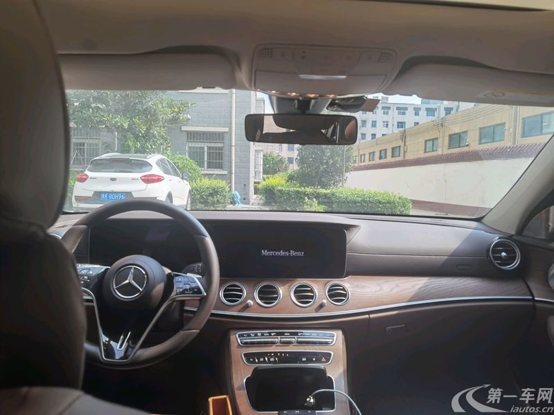 奔驰E级 260L 2022款 2.0T 自动 汽油 (国Ⅵ) 