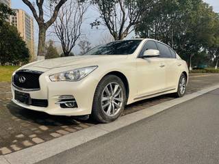 英菲尼迪Q50L 2.0T 自动 舒适版 