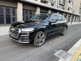 奥迪Q5L 45TFSI 2.0T 自动 尊享运动型 