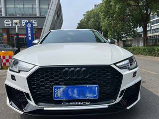 奥迪A4L 40TFSI 2.0T 自动 进取型 