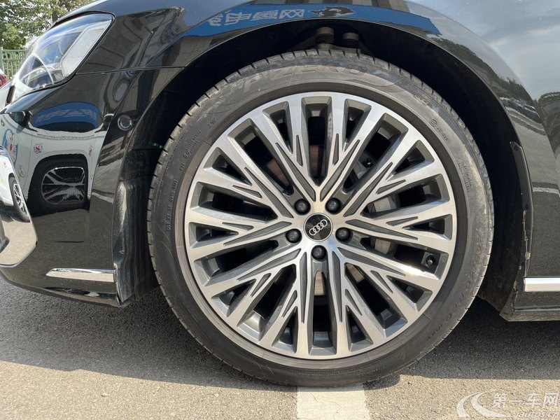 奥迪A8L 50 [进口] 2023款 3.0T 自动 汽油 臻选型 