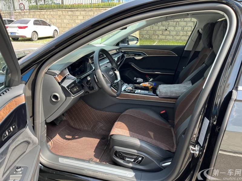 奥迪A8L 50 [进口] 2023款 3.0T 自动 汽油 臻选型 