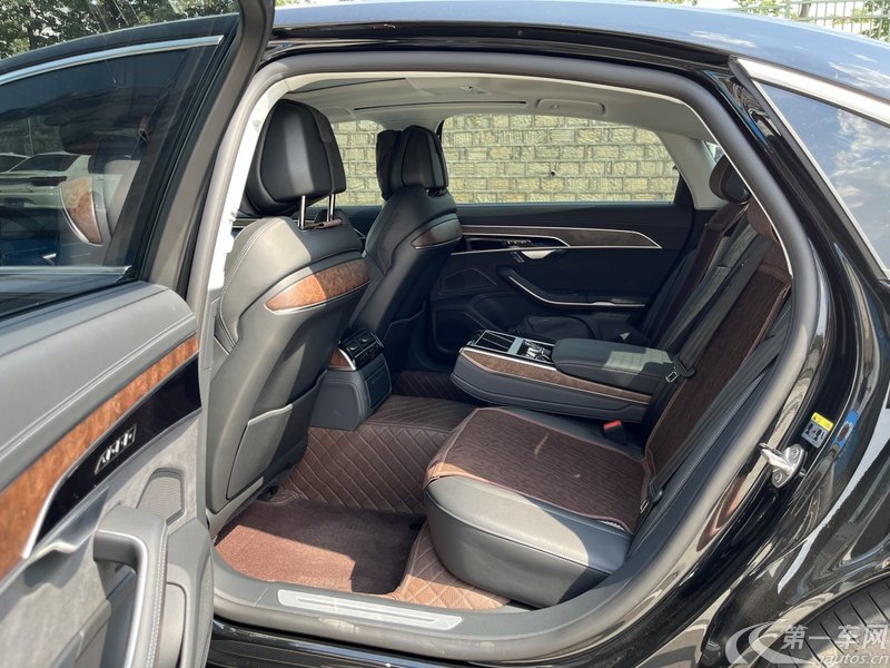 奥迪A8L 50 [进口] 2023款 3.0T 自动 汽油 臻选型 