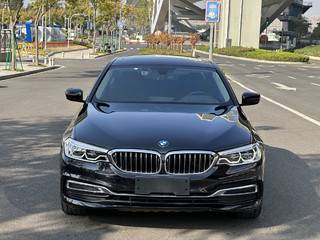 宝马5系 530Li 2.0T 自动 尊享型豪华套装 